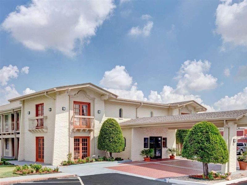 Travelodge By Wyndham North Richland Hills/Dallas/Ft Worth Экстерьер фото