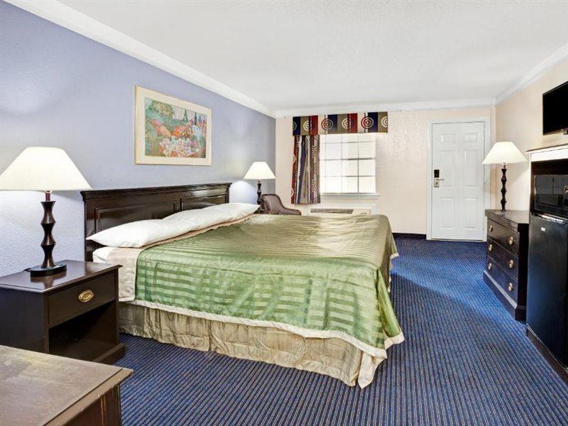Travelodge By Wyndham North Richland Hills/Dallas/Ft Worth Экстерьер фото